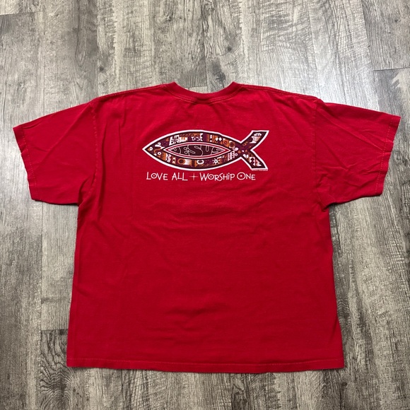 Vintage Jesus Fish Christian Religious Love All Worship One Graphic T Shirt - Picture 1 of 6